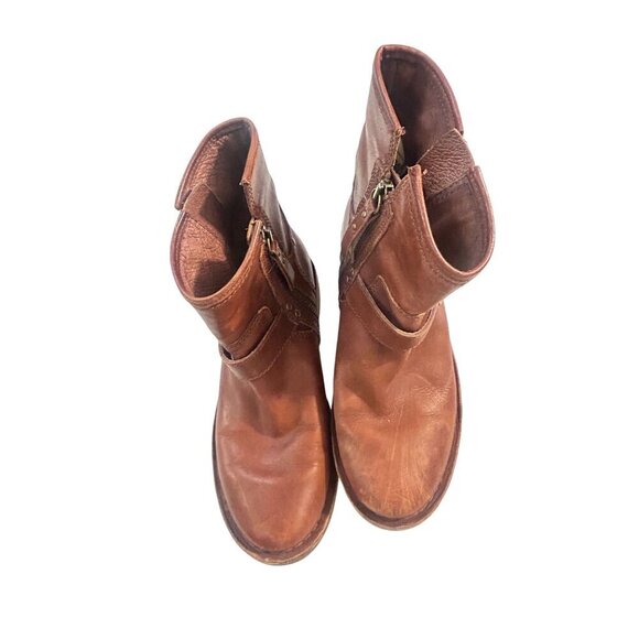 Ugg Fabrizia Buckle brown Boots Size 6.5 - Picture 2 of 6